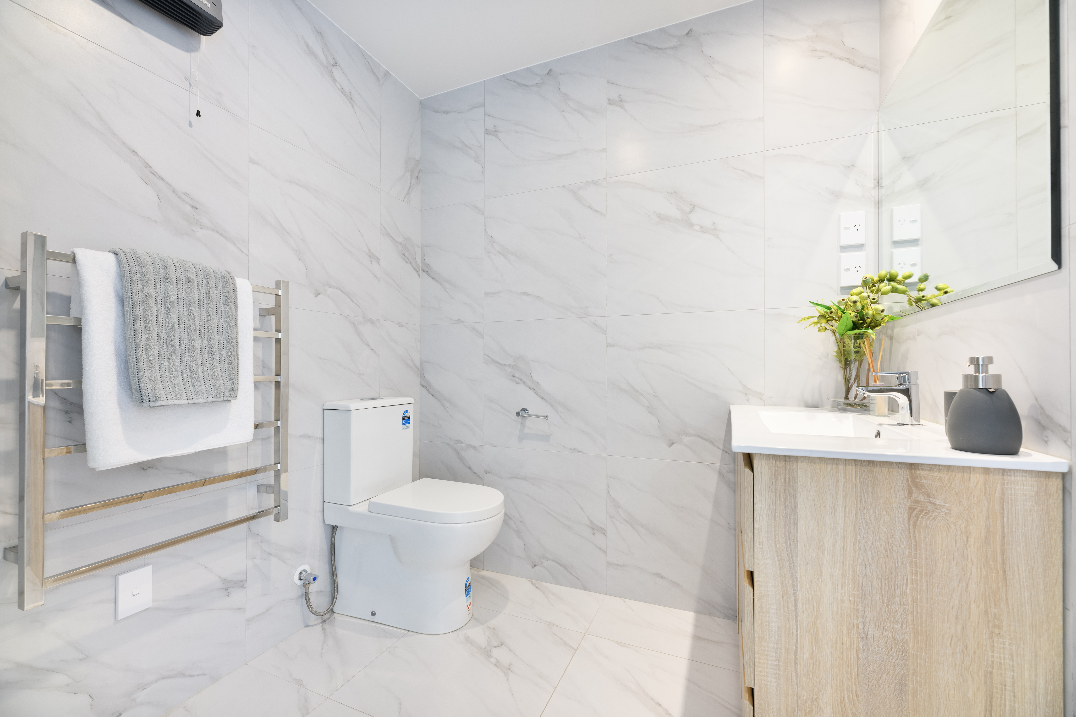 11/60 Kelman Road, Kelston NZ