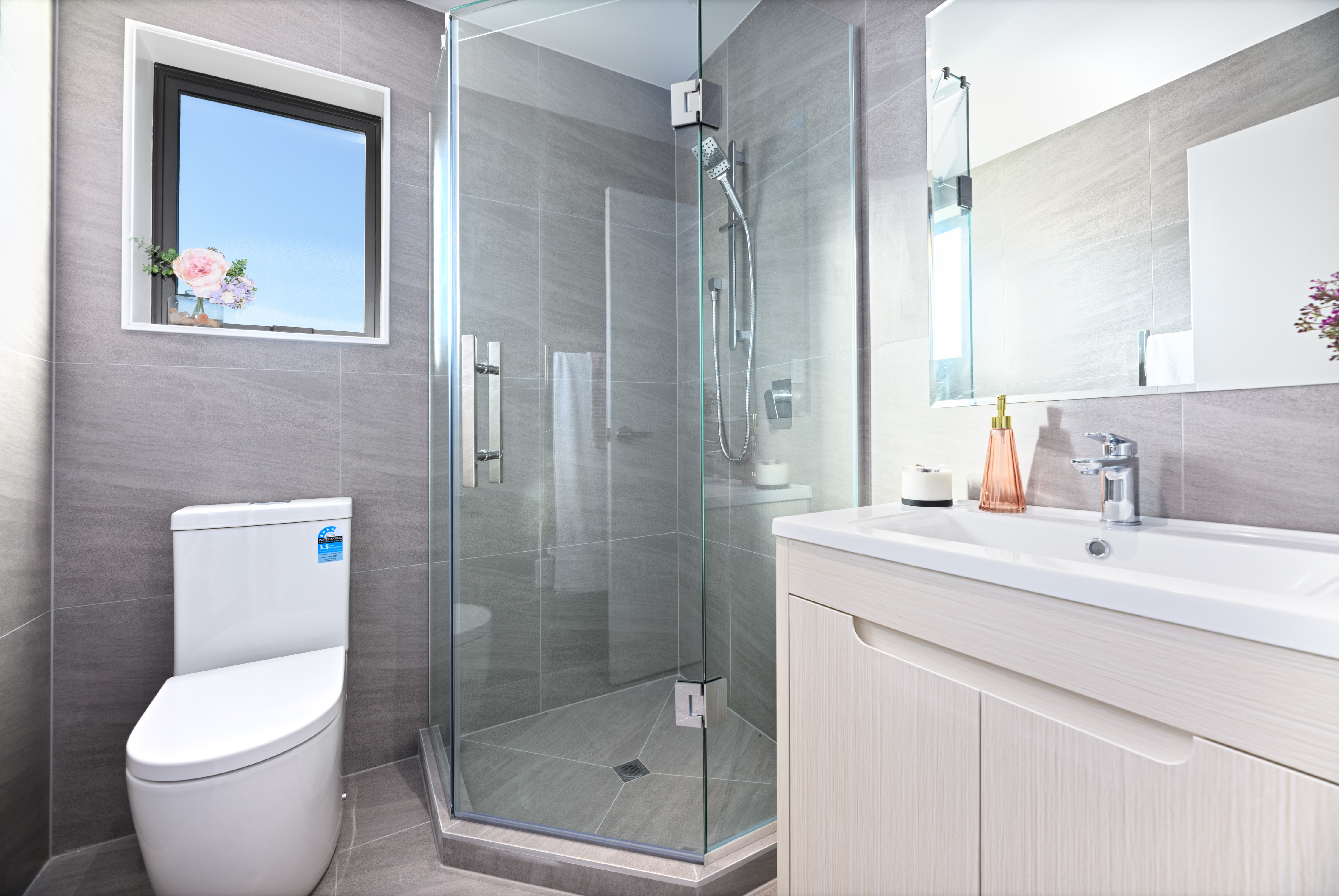 3/50 Newington Road, Henderson