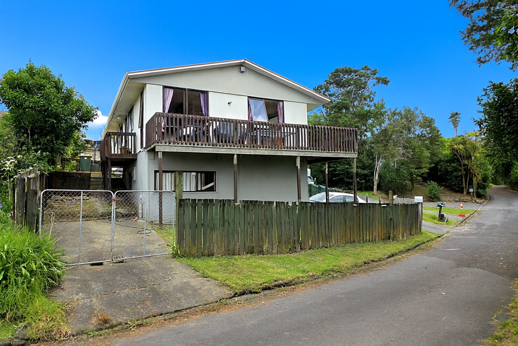 1/231 Don Buck Road, Massey
