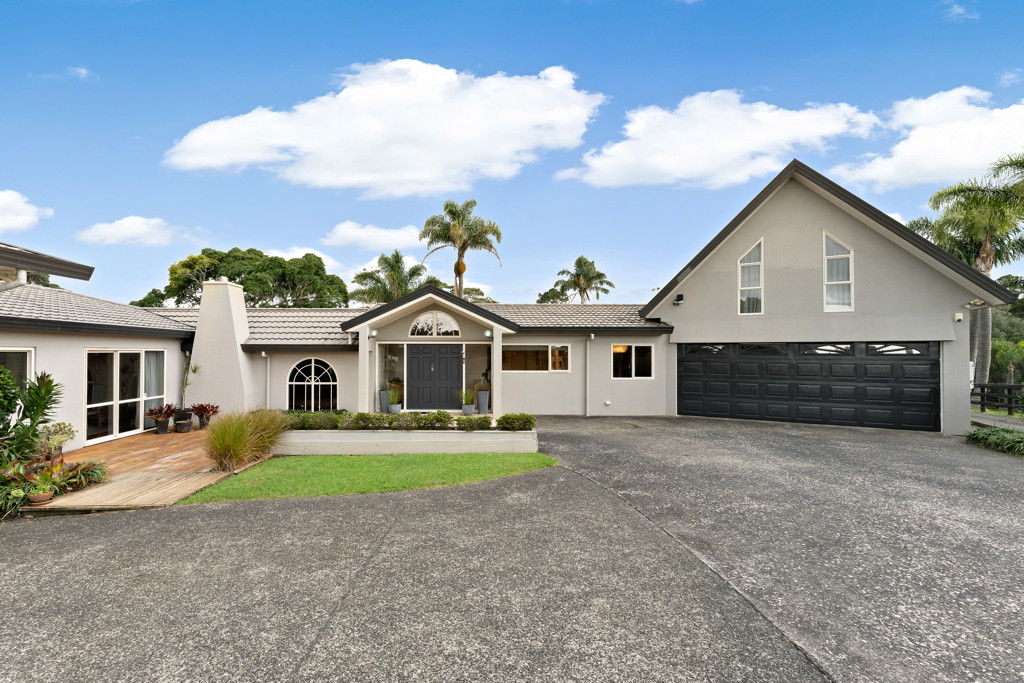 35 Cloverfields Drive, Waimauku