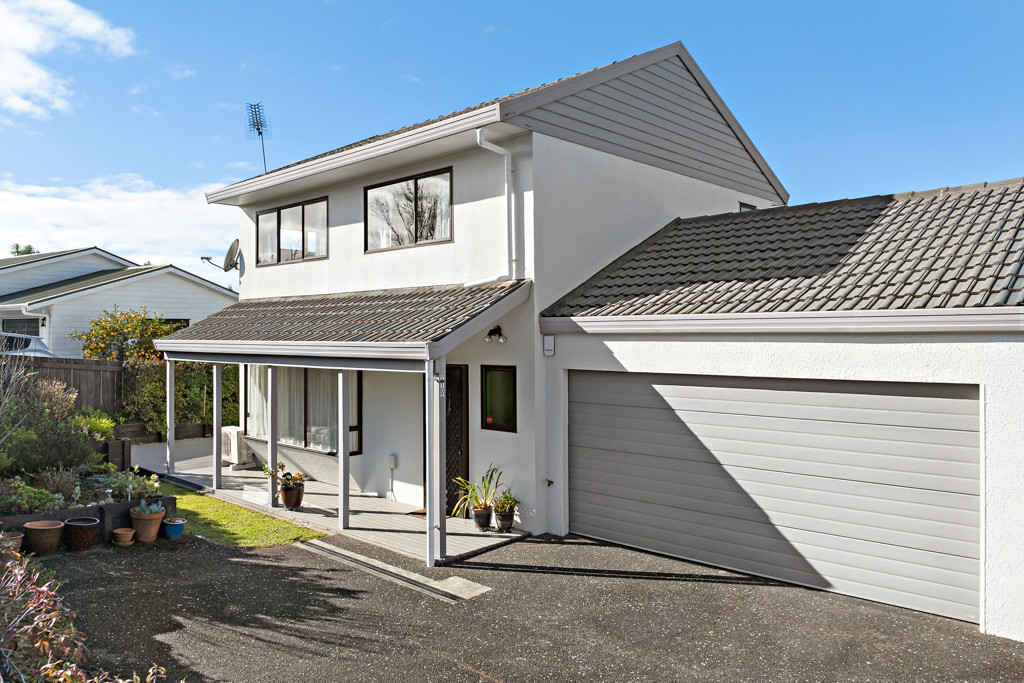 2/102 Manhattan Heights, Glendene