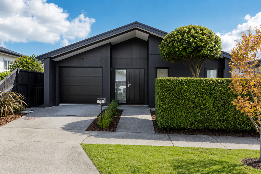 38 Lumbarda Drive, Kumeu