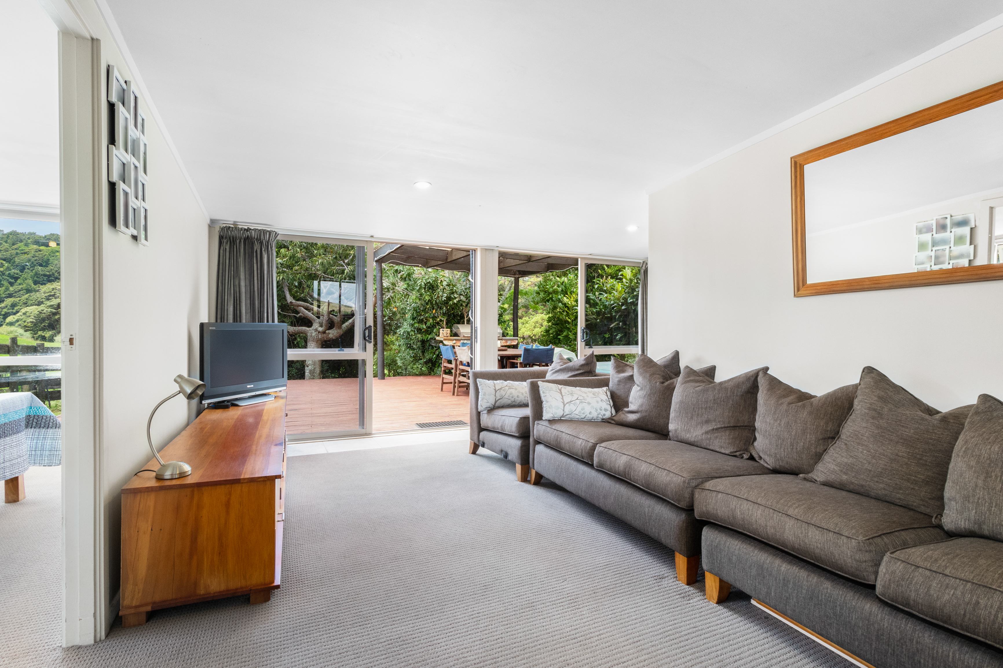 35 & 35A Cane Road, Waimauku