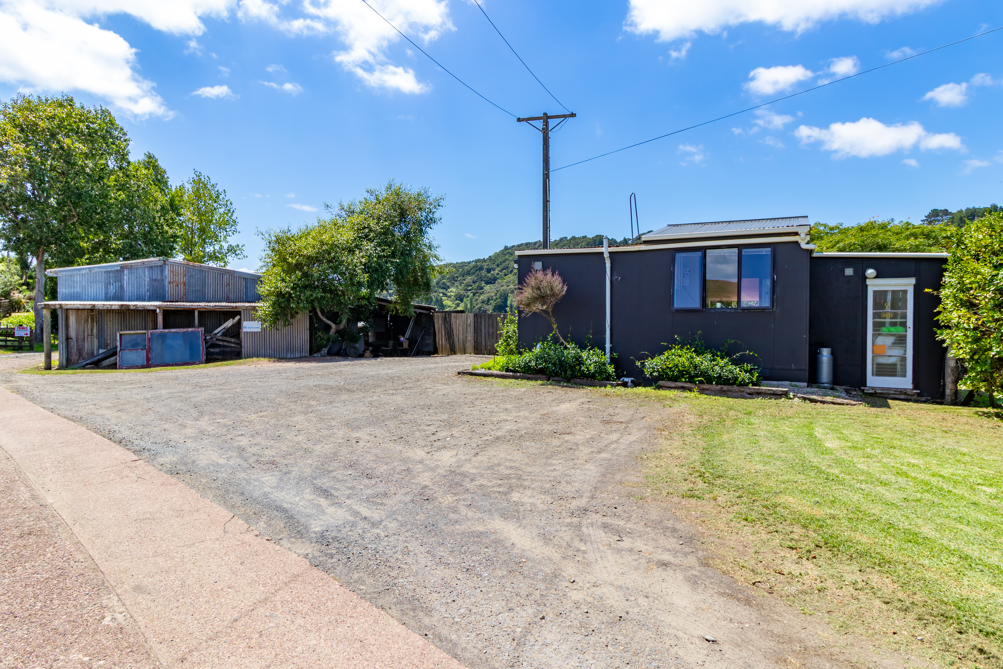 35 & 35A Cane Road, Waimauku