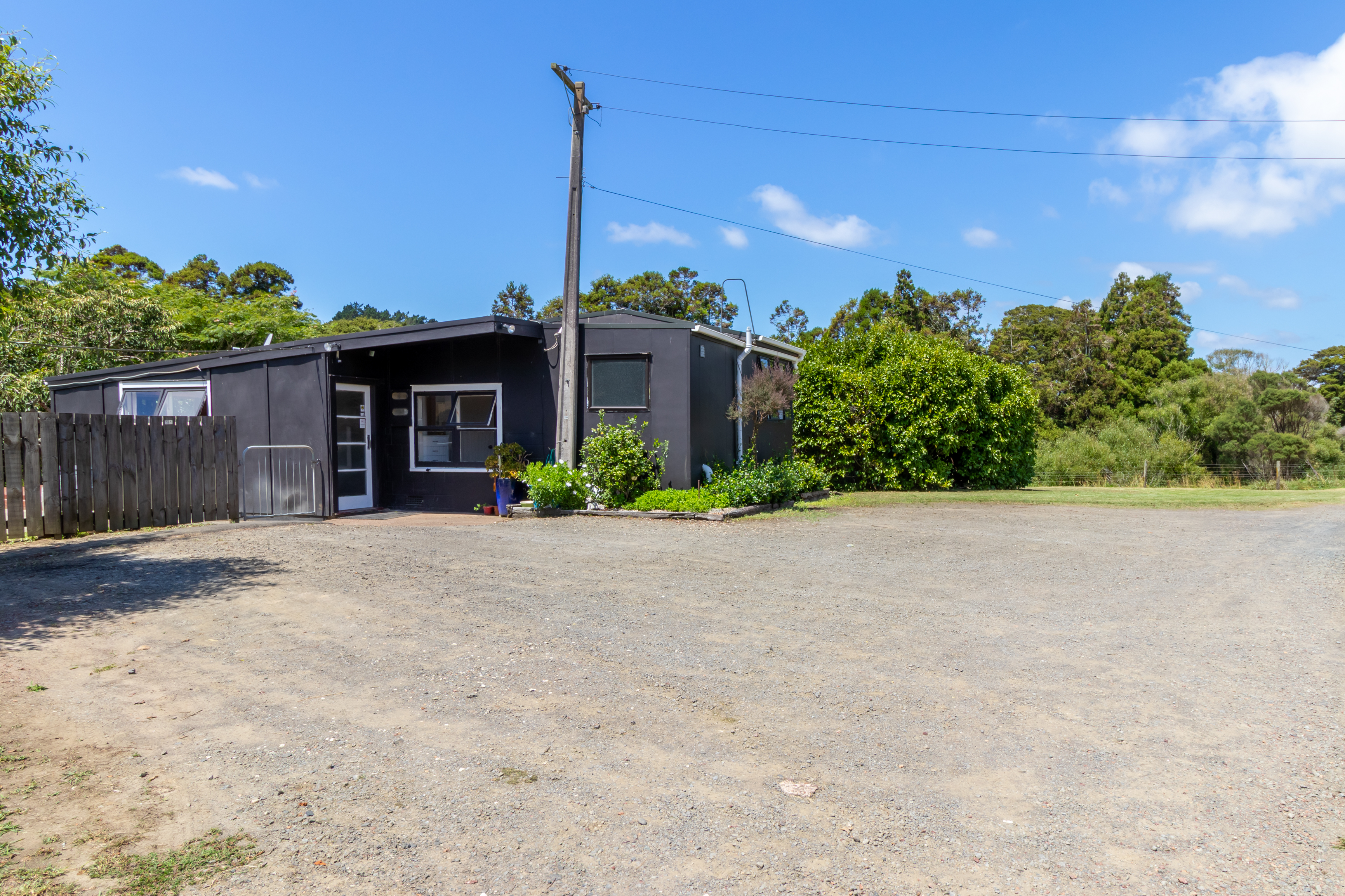 35 & 35A Cane Road, Waimauku