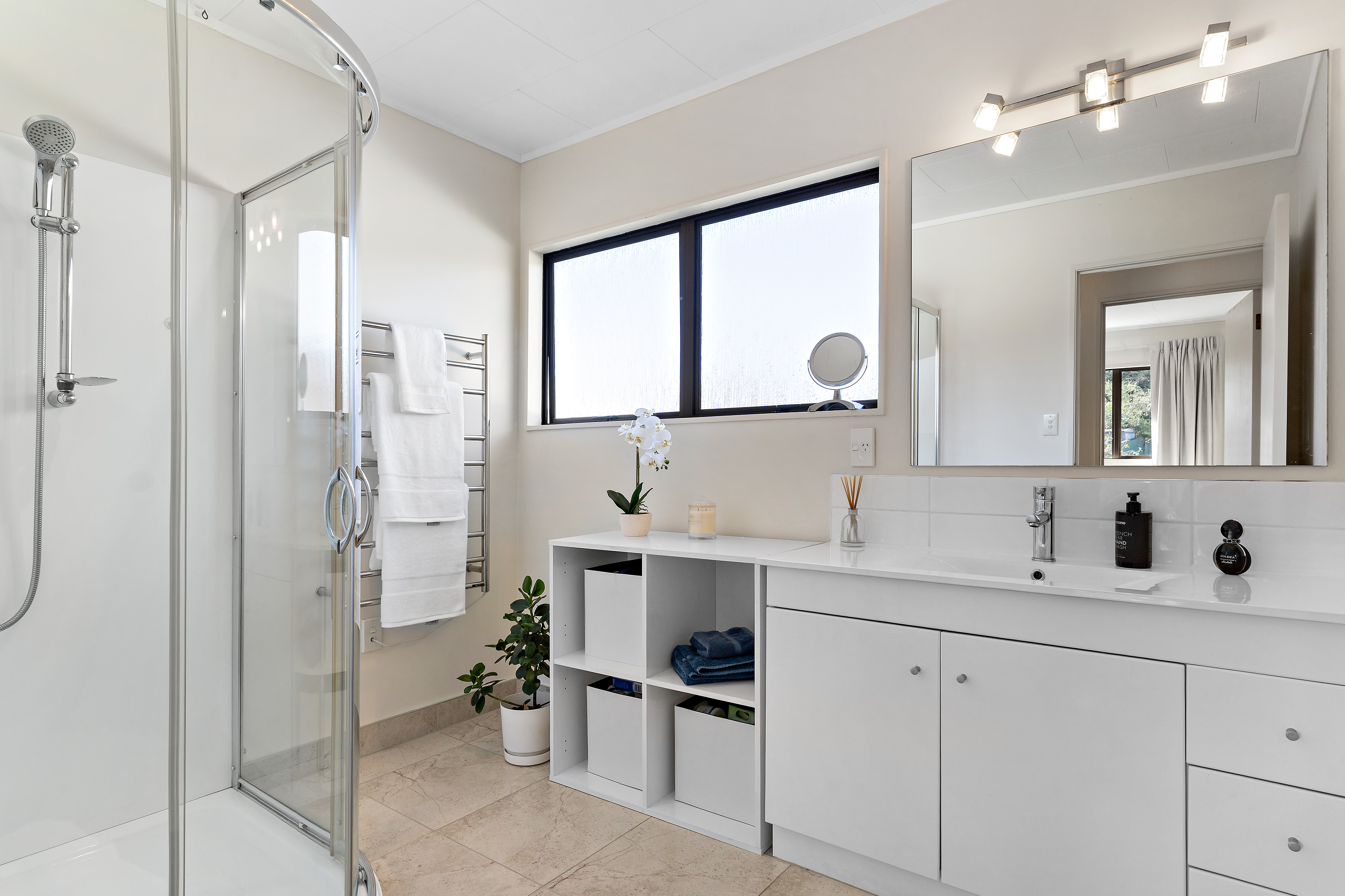 2/102 Manhattan Heights, Glendene
