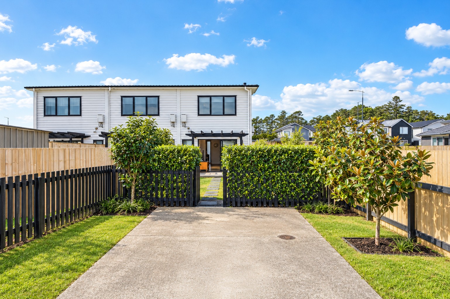 2 Lumbarda Drive, Kumeu