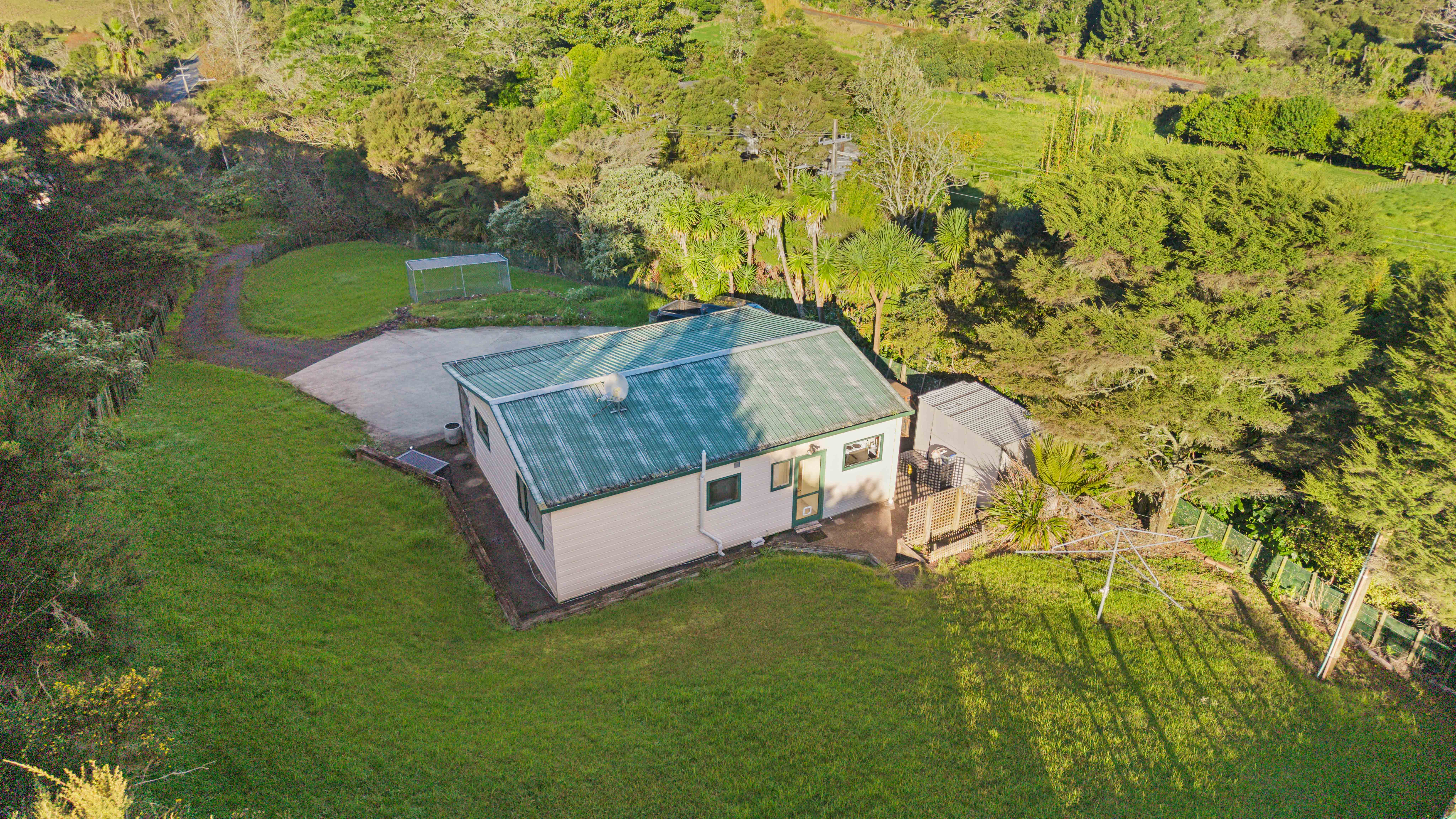 23 Waitakere Road, Waitakere