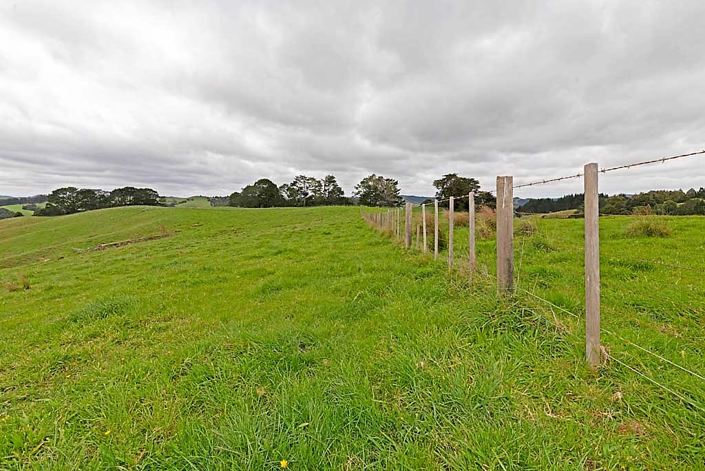 452 Komokoriki Hill Road, Makarau