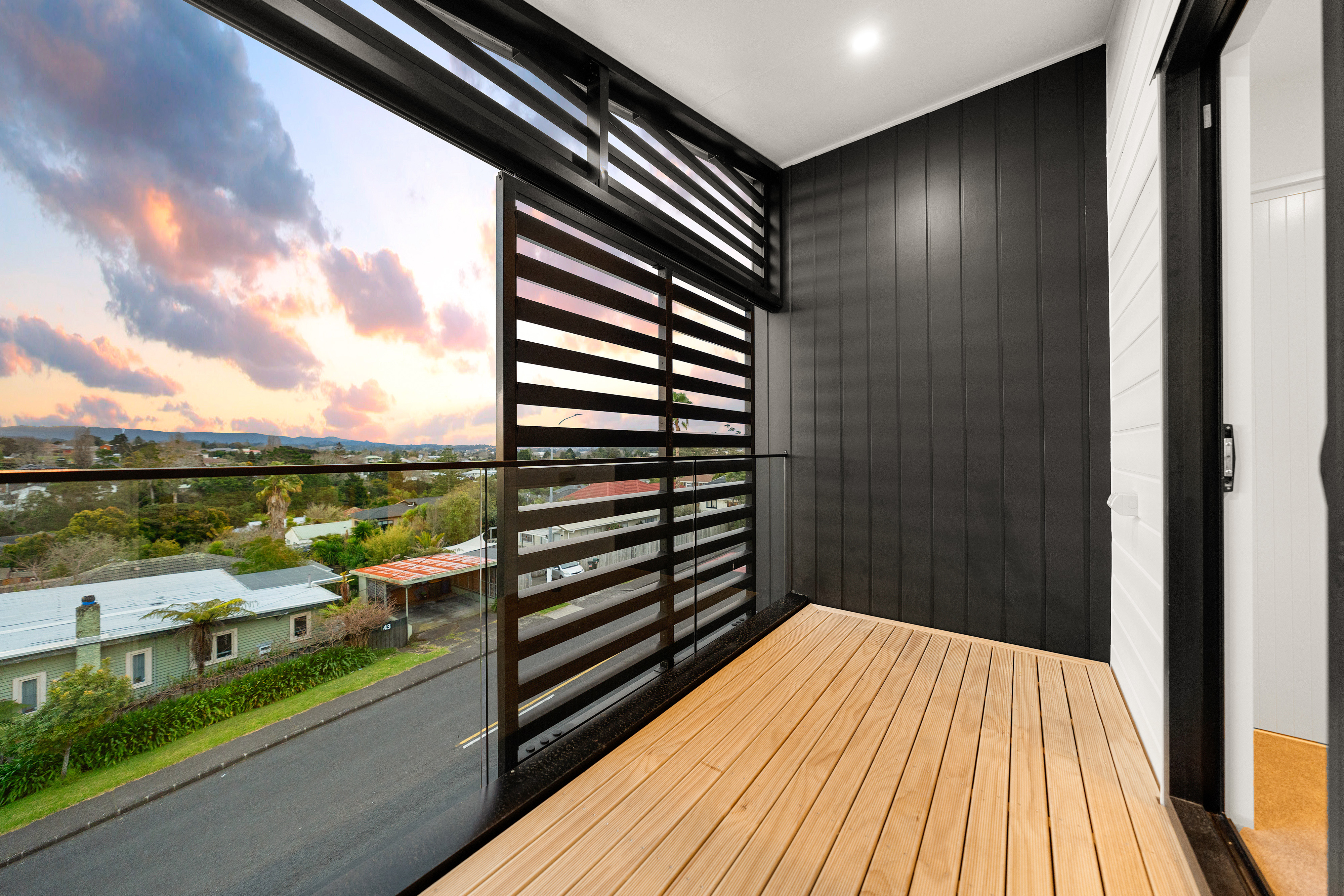2-4,13-20/42 Captain Scott Road, Glen Eden