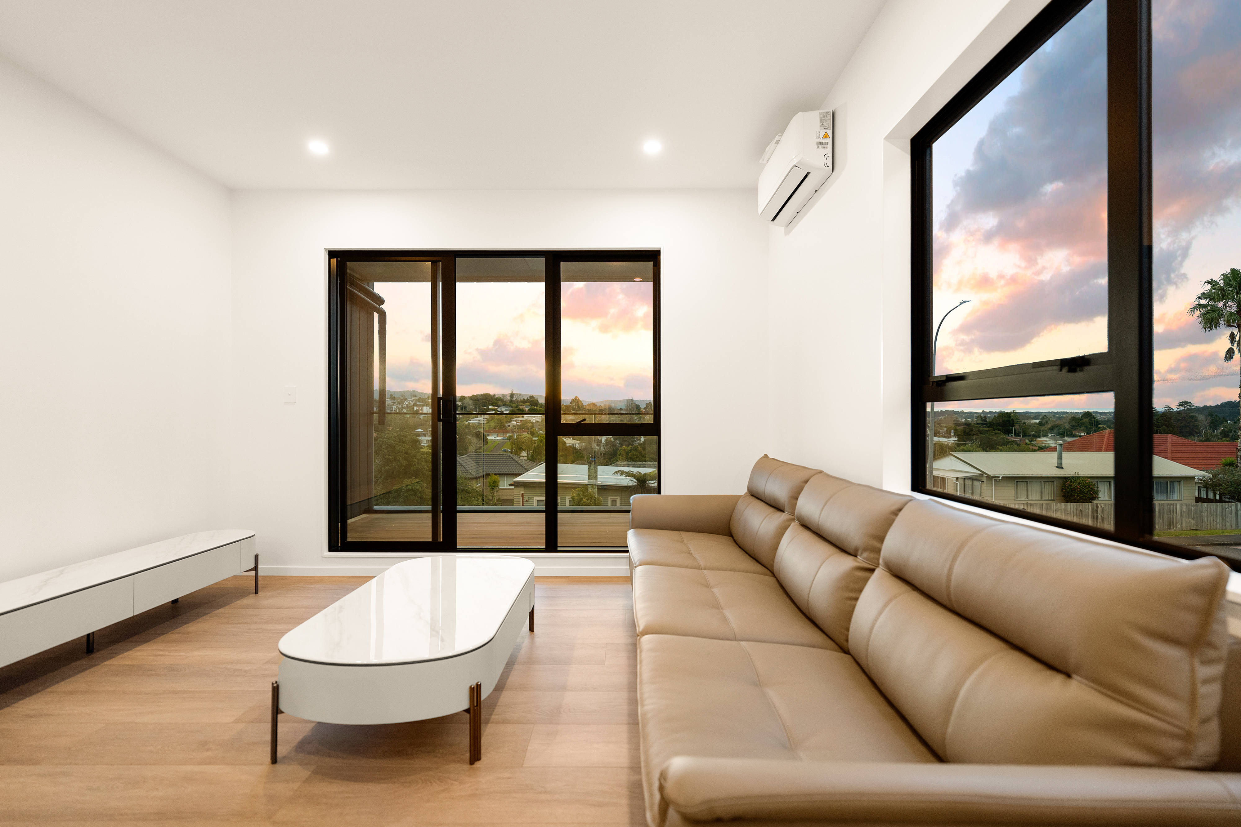 2-4,13-20/42 Captain Scott Road, Glen Eden