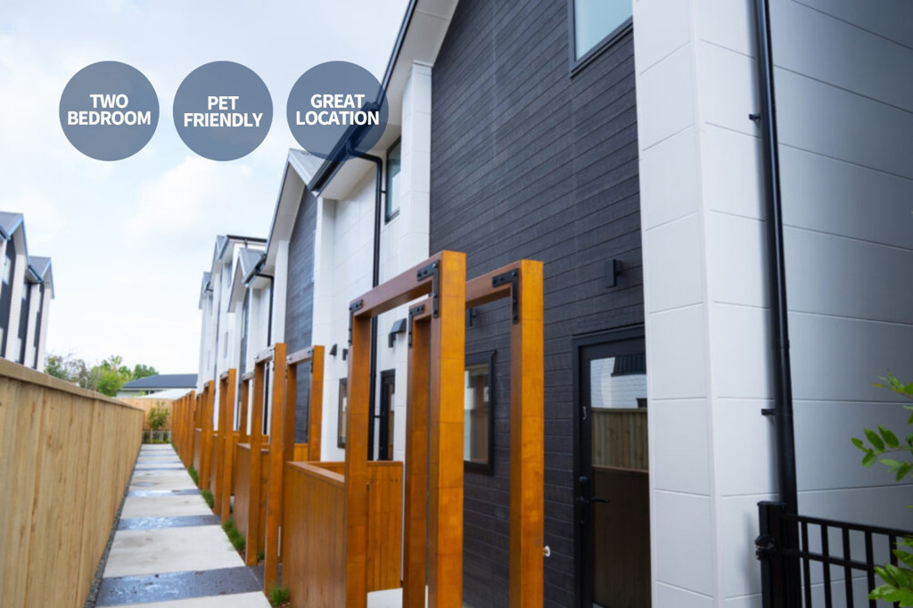 24H Yeovil Road, Te Atatu Peninsula