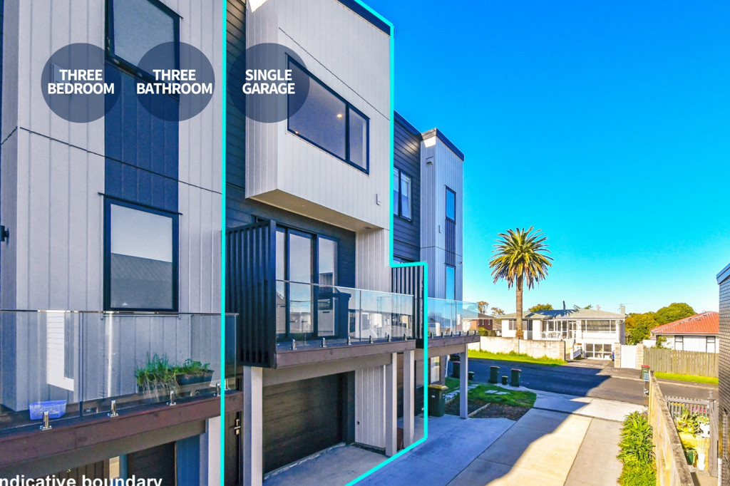 2/14 Ayr Road, Pakuranga