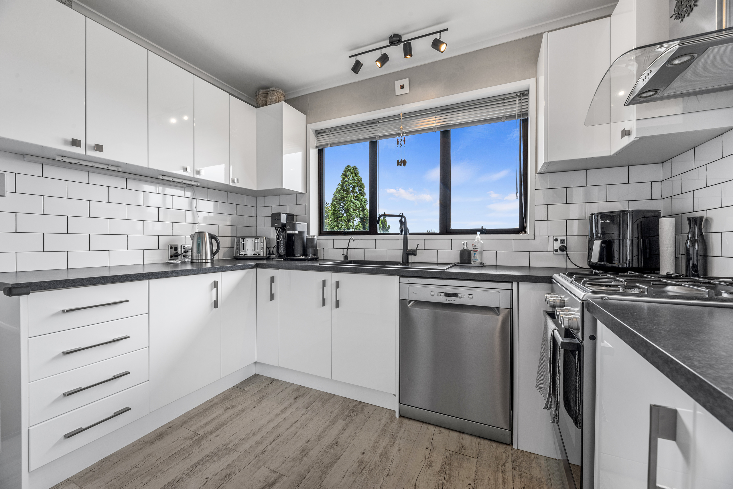 46 Princess Road, Bellevue