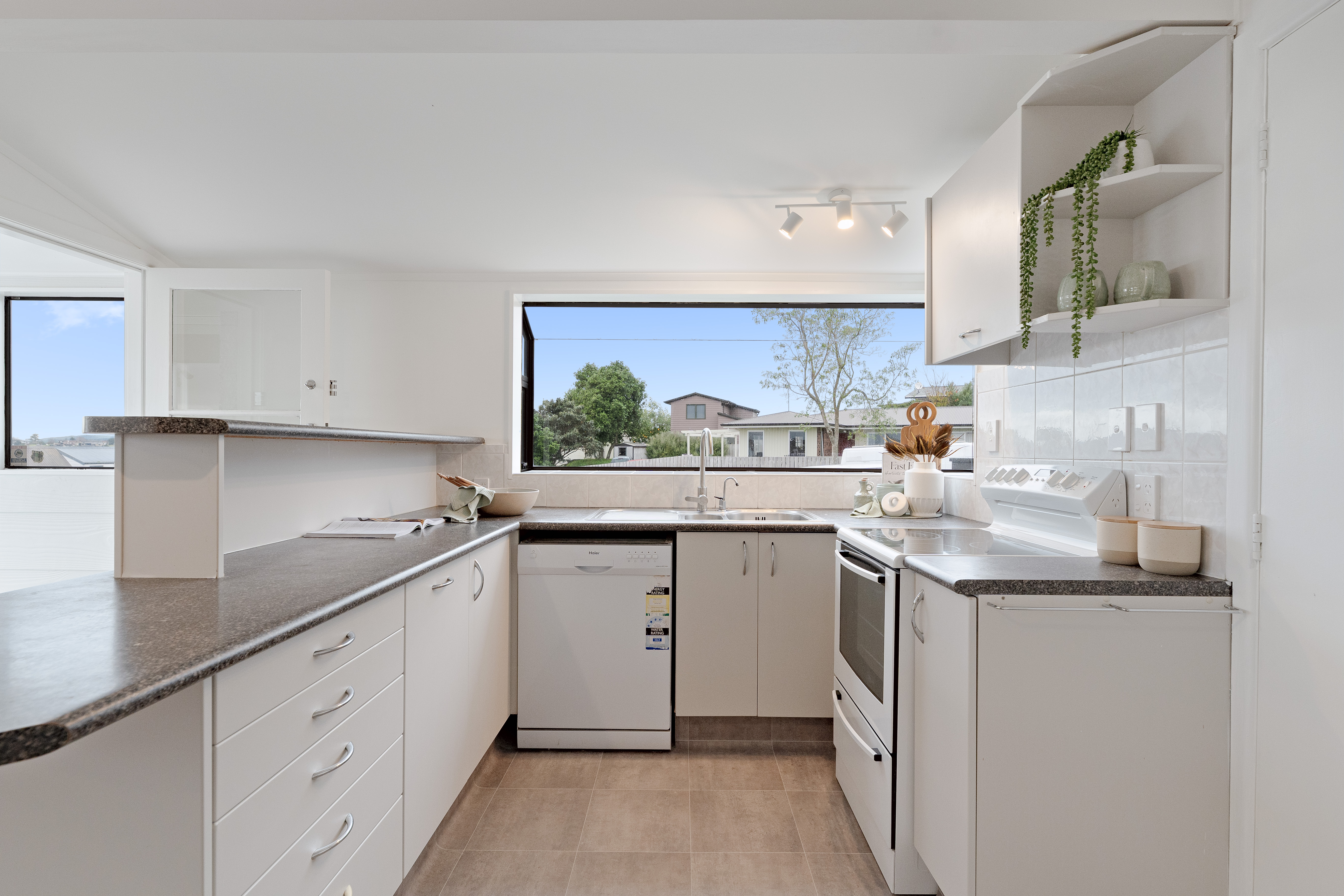 2 Novella Place, Brookfield