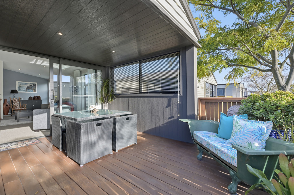261/61 Golden Sands Drive, Papamoa
