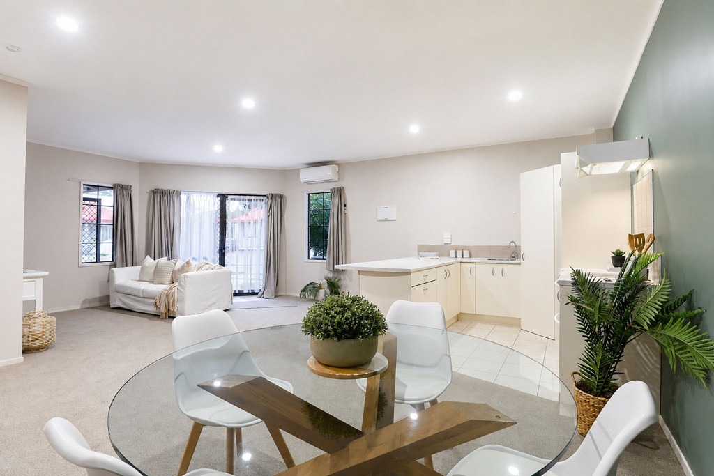 15/166 Waihi Road, Judea