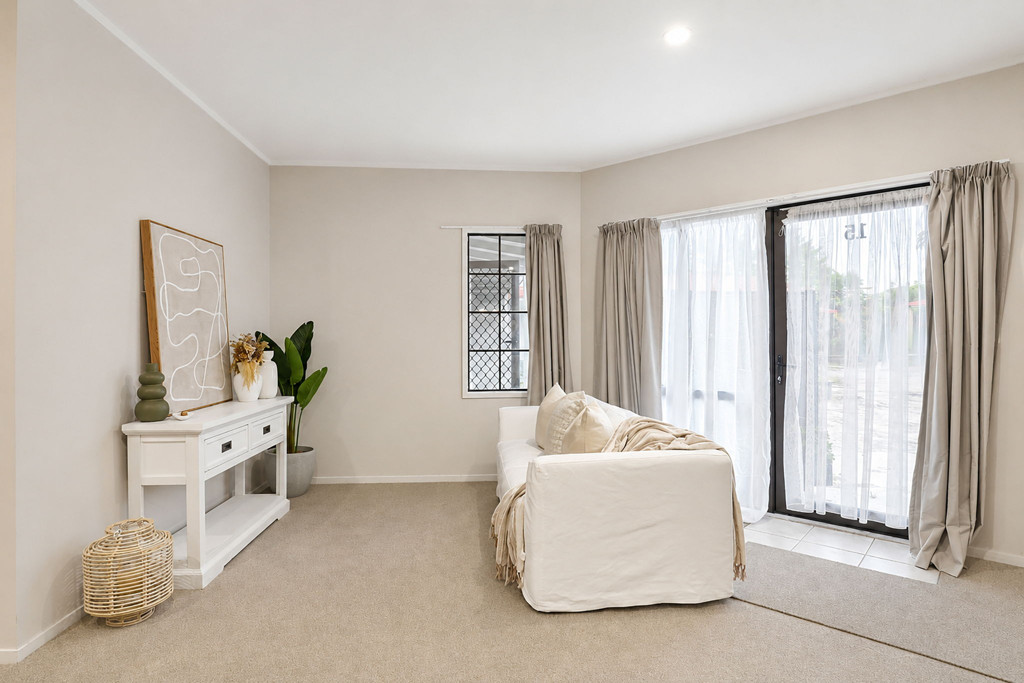 15/166 Waihi Road, Judea