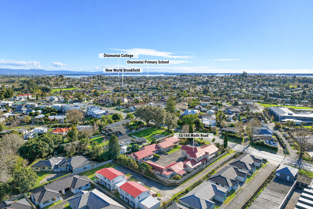 15/166 Waihi Road, Judea