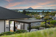 Two Homes, One Title ... Oodles of options!