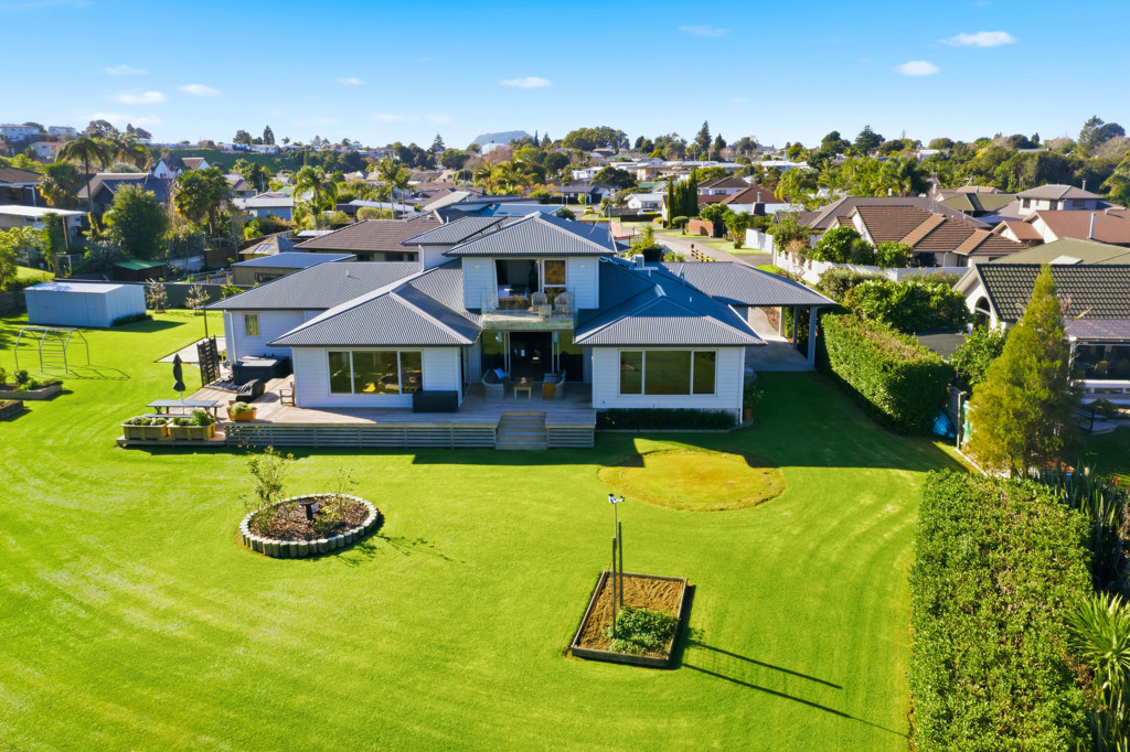 32 Paradise Place, Matua