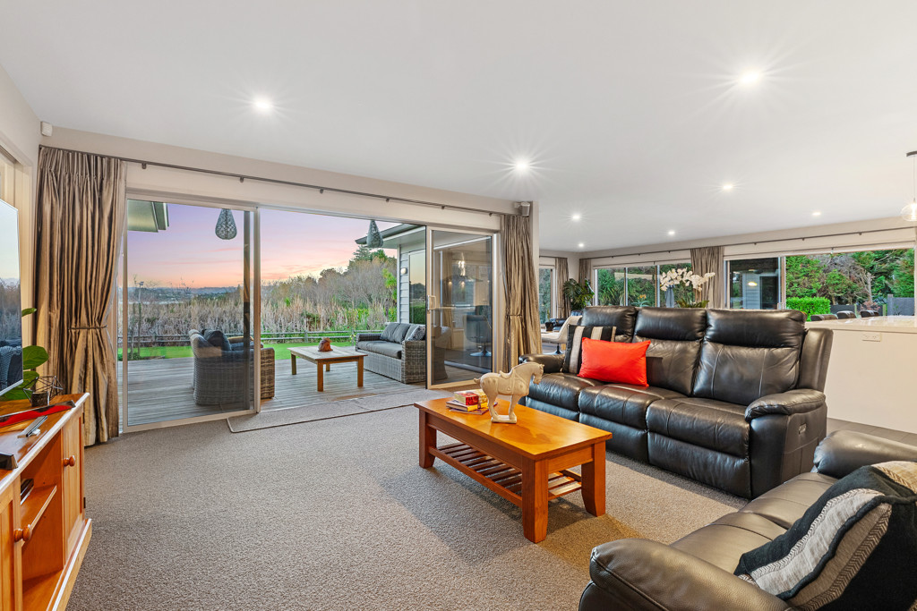 32 Paradise Place, Matua