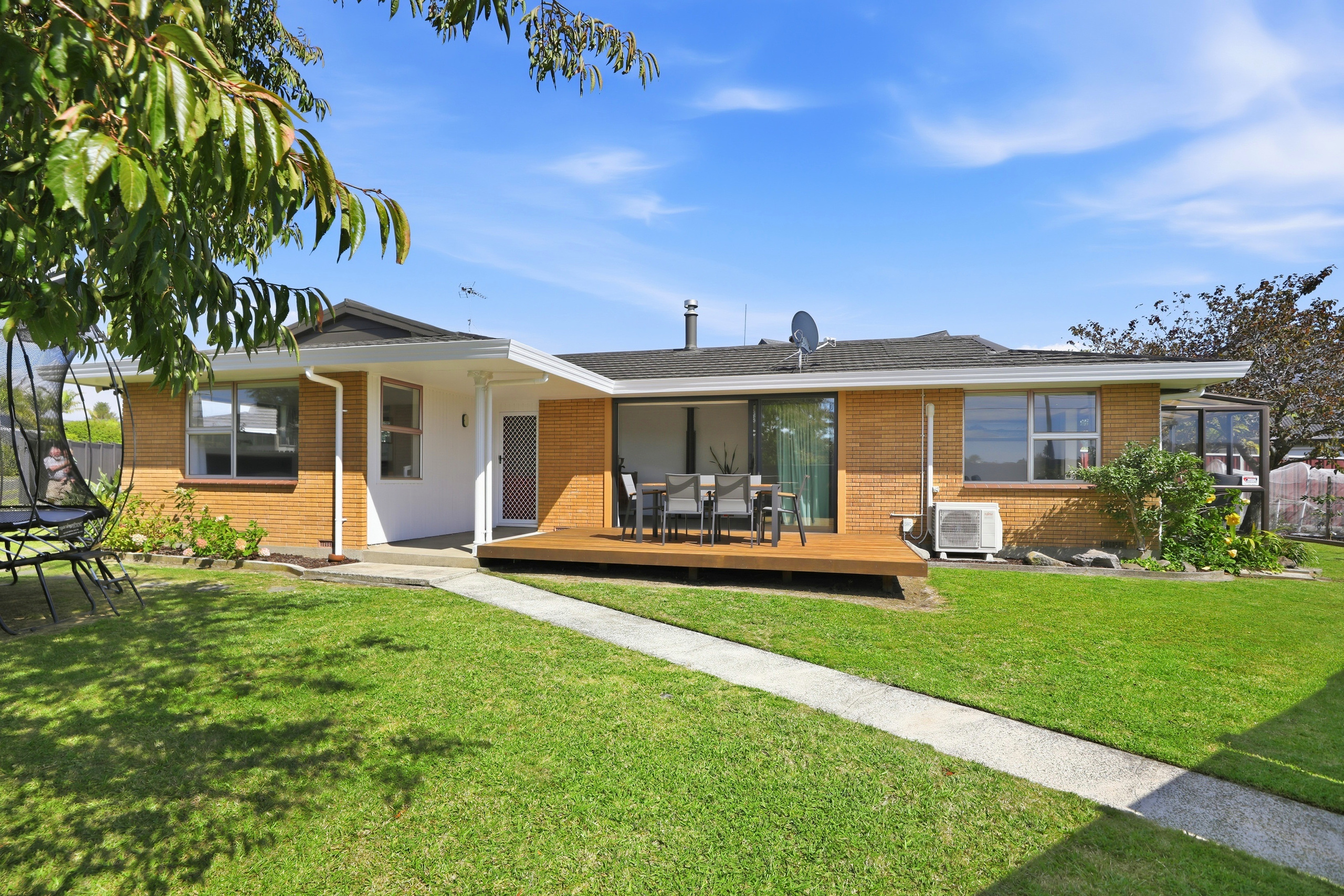 44 Matua Road, Matua