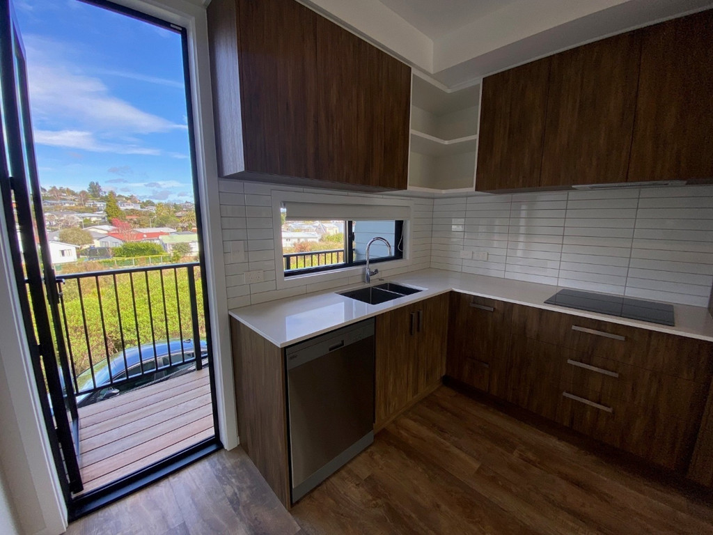 8 Equine Way, Brookfield