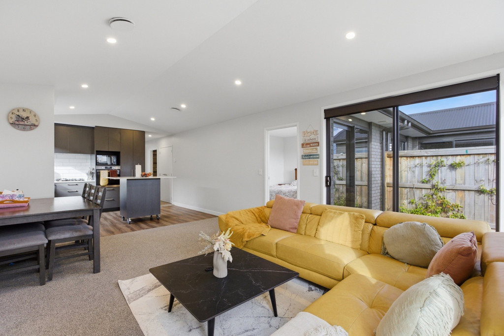 26 Inaka Place, Poike