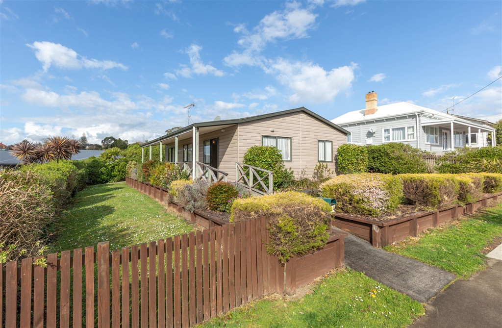 Charming Home in the Heart of Huntly Property Harcourts Riverlands