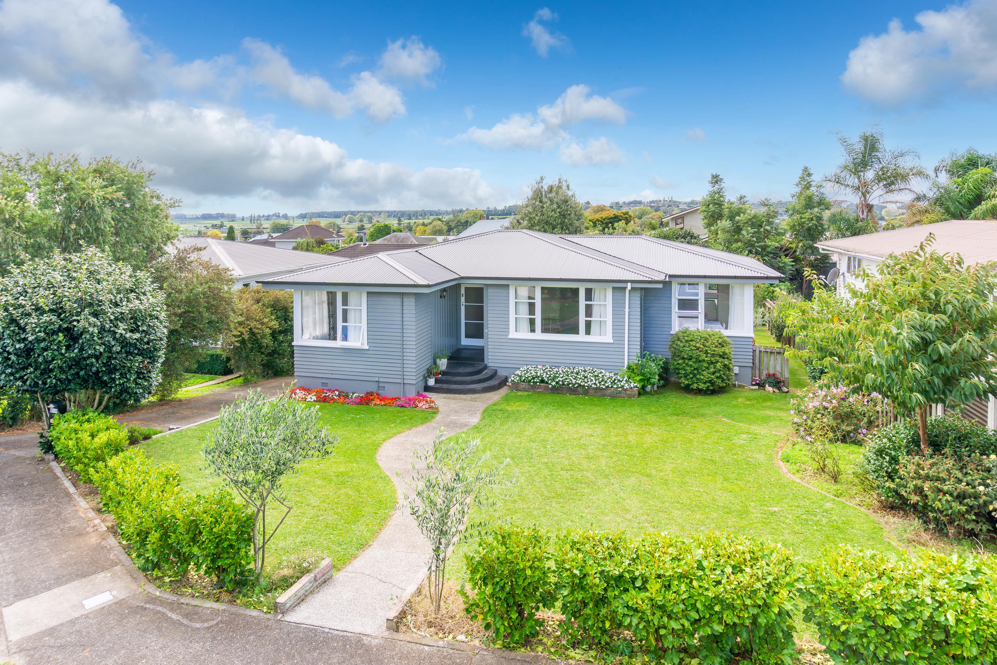 Real Estate Te Awamutu Harcourts Blue Ribbon