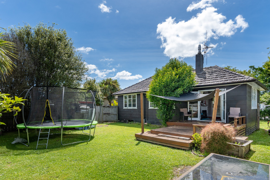 19 Willis Street, Bader