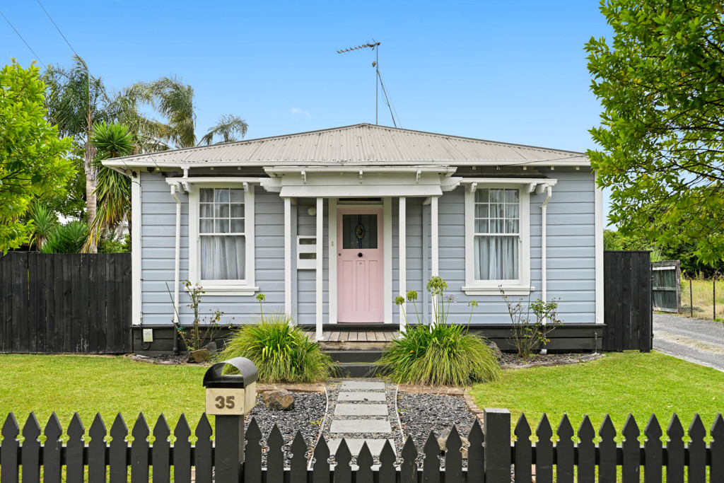 35 Rifle Range Road, Dinsdale