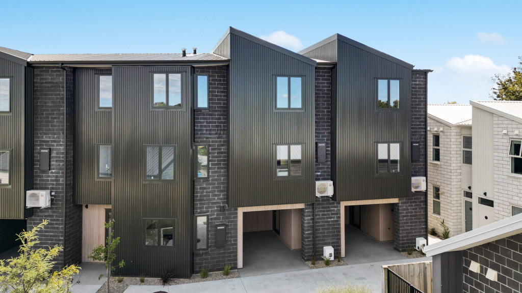 34/17 Rocky Road, Huntington