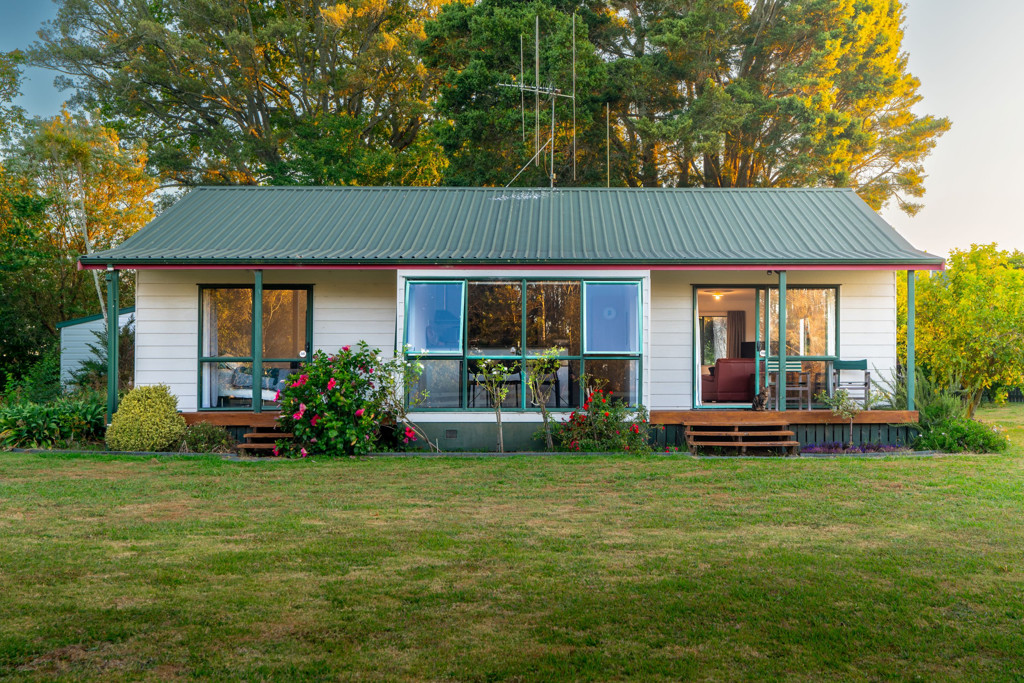 27 Lee Road, Burbush Property For Sale Harcourts Hamilton