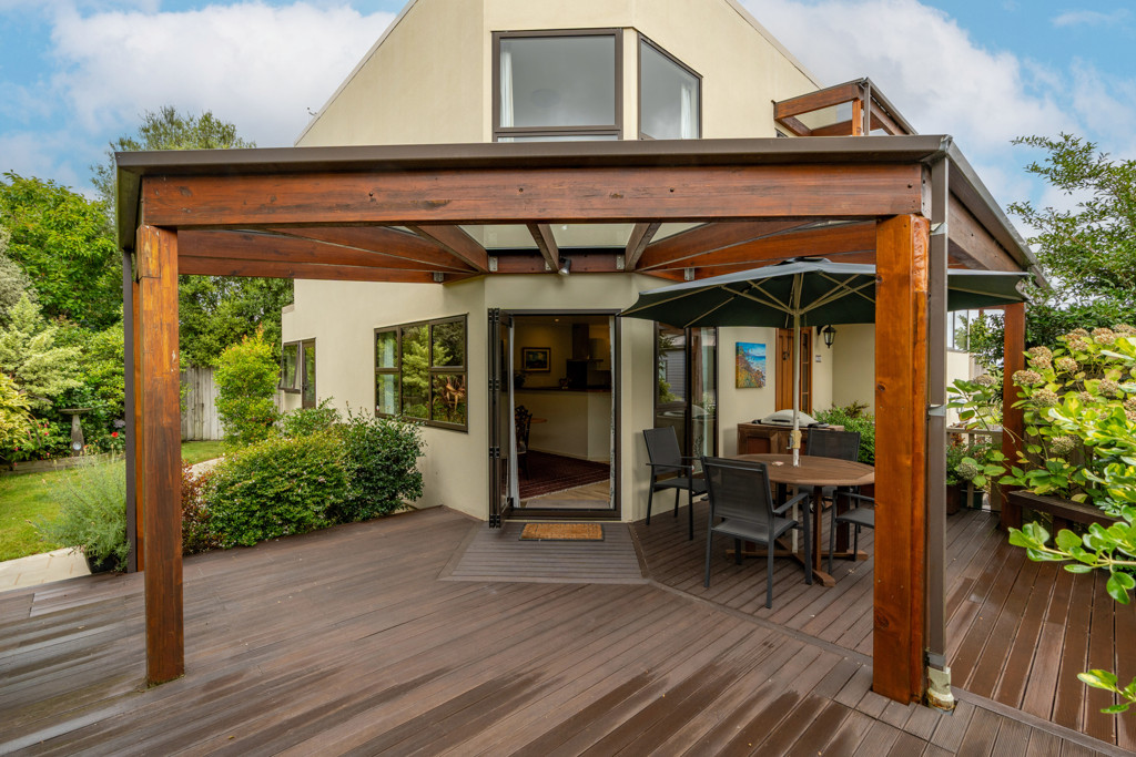 135A Lake Crescent, Hamilton Lake