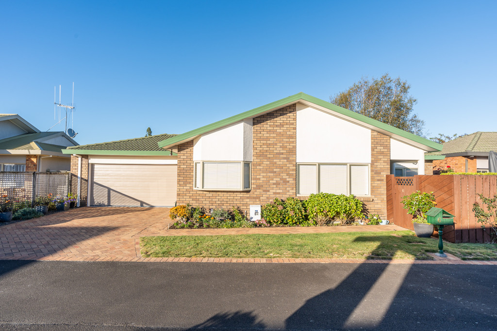 6 Longford Court, Forest Lake
