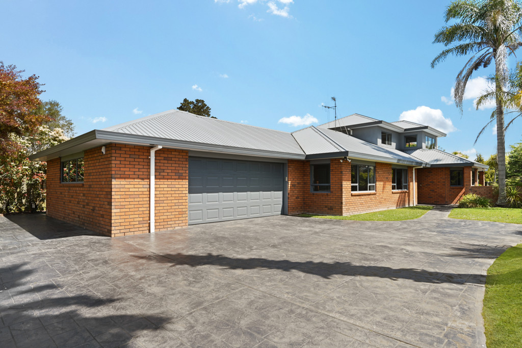 17 Montrose Crescent, Huntington