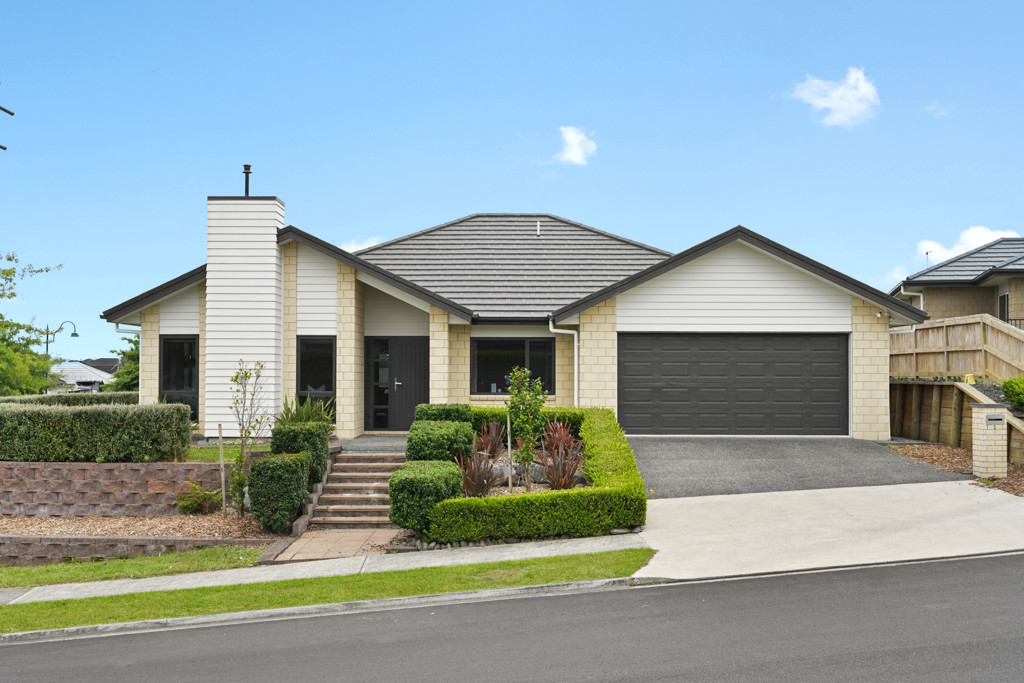 1 Helenslee Court, Flagstaff