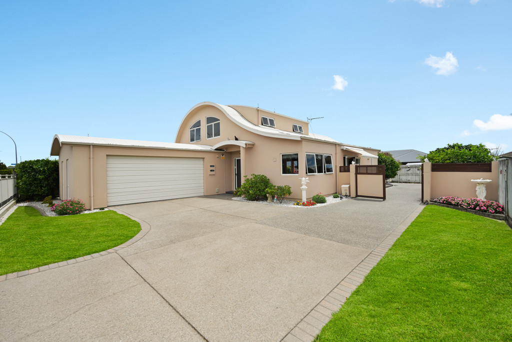 210 Thomas Road, Rototuna North