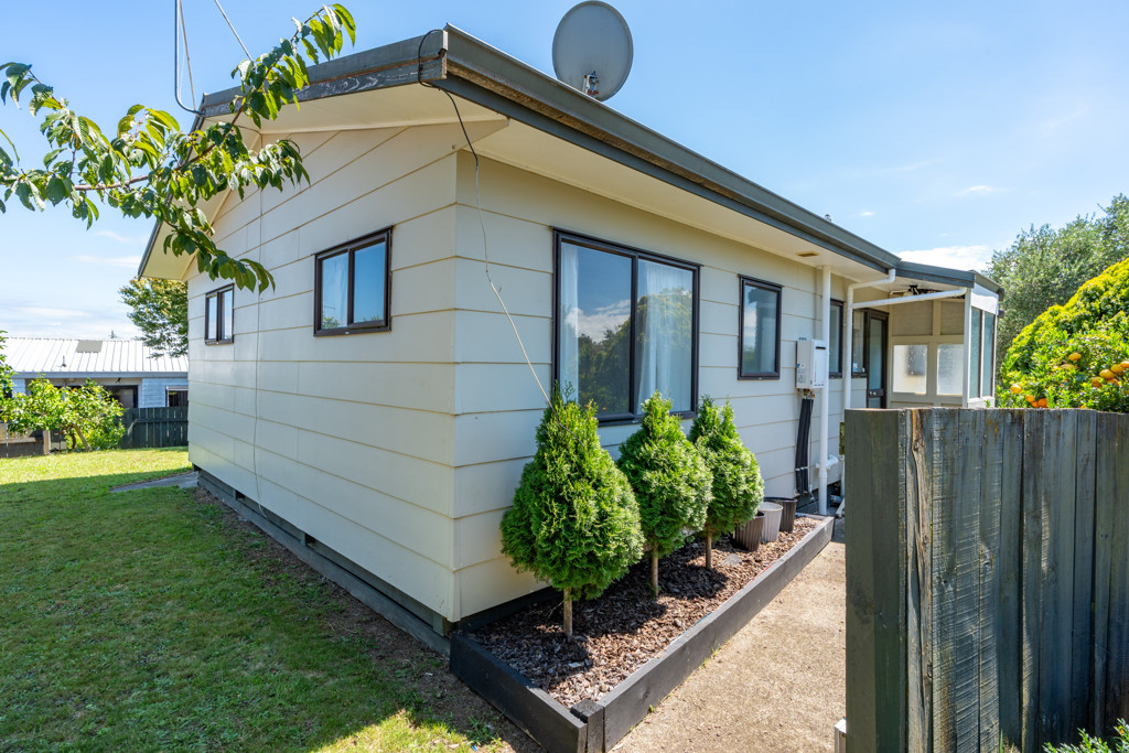 32 Lansdowne Crescent, Glenview