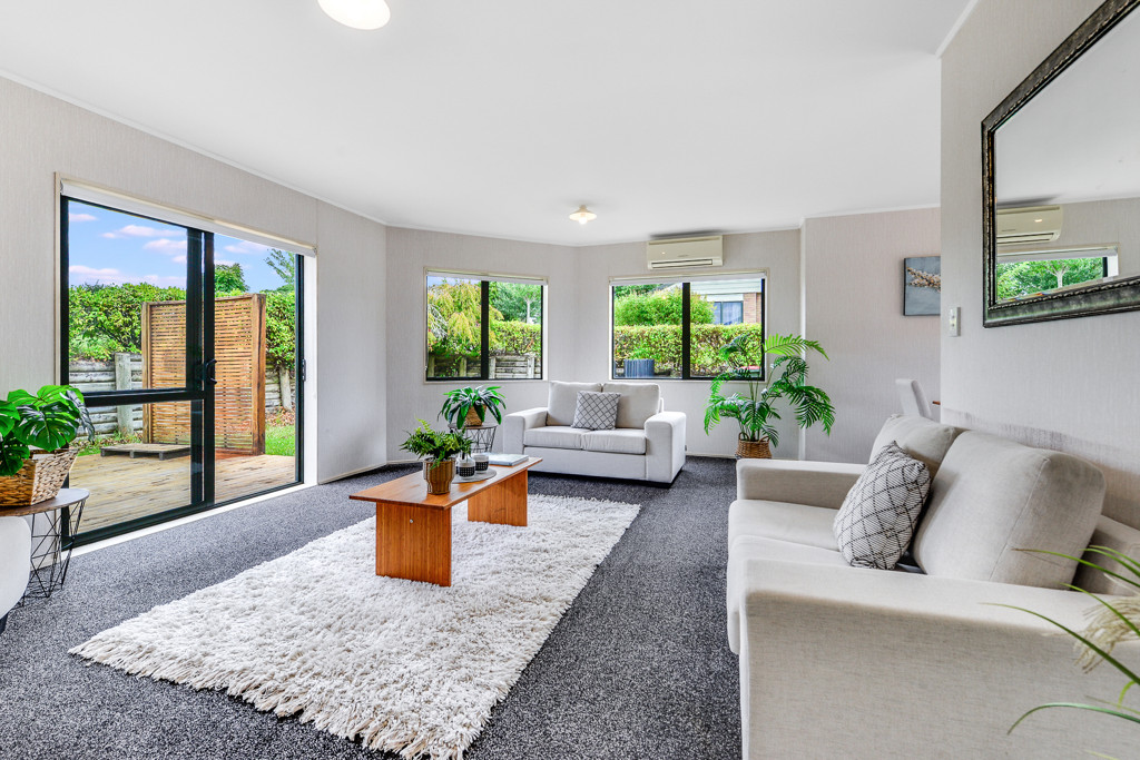 64 Brymer Road, Grandview Heights