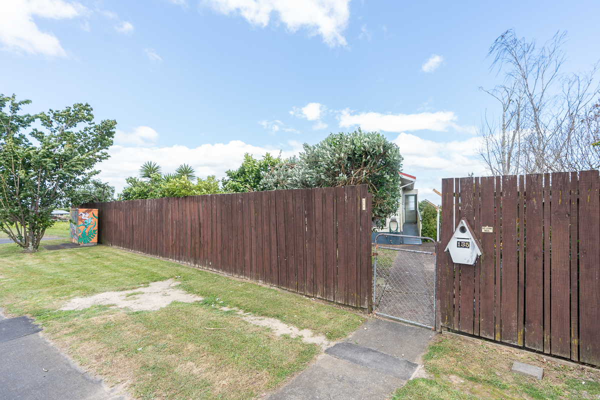 135 Tuhikaramea Road, Dinsdale Property For Sale Harcourts Hamilton
