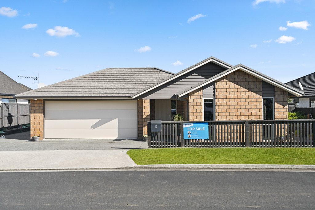 9 Waikaka Place, Rototuna North