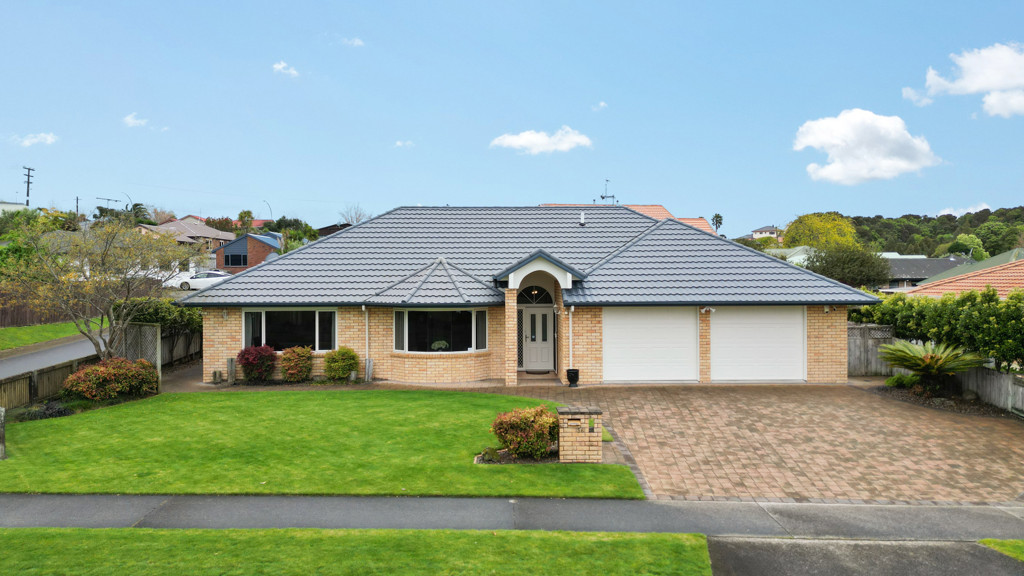 56 Ayrshire Drive, Grandview Heights