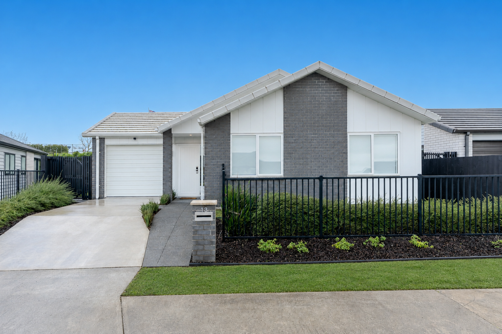 13 Temepara Drive, Temple View