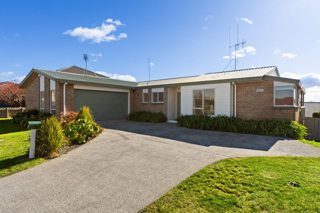95 Rototuna Road, Rototuna