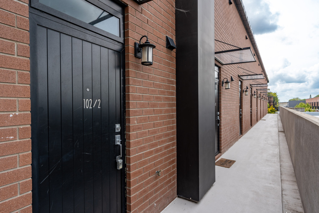 102/2 Village Quarter Lane, Frankton