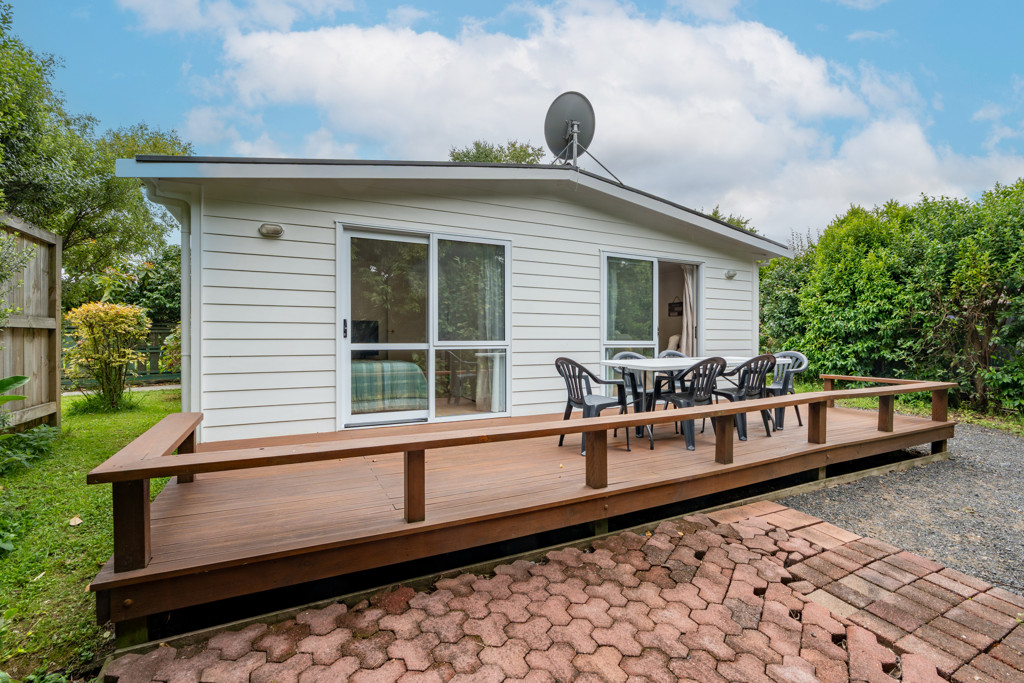 30 Barrie Crescent, Silverdale