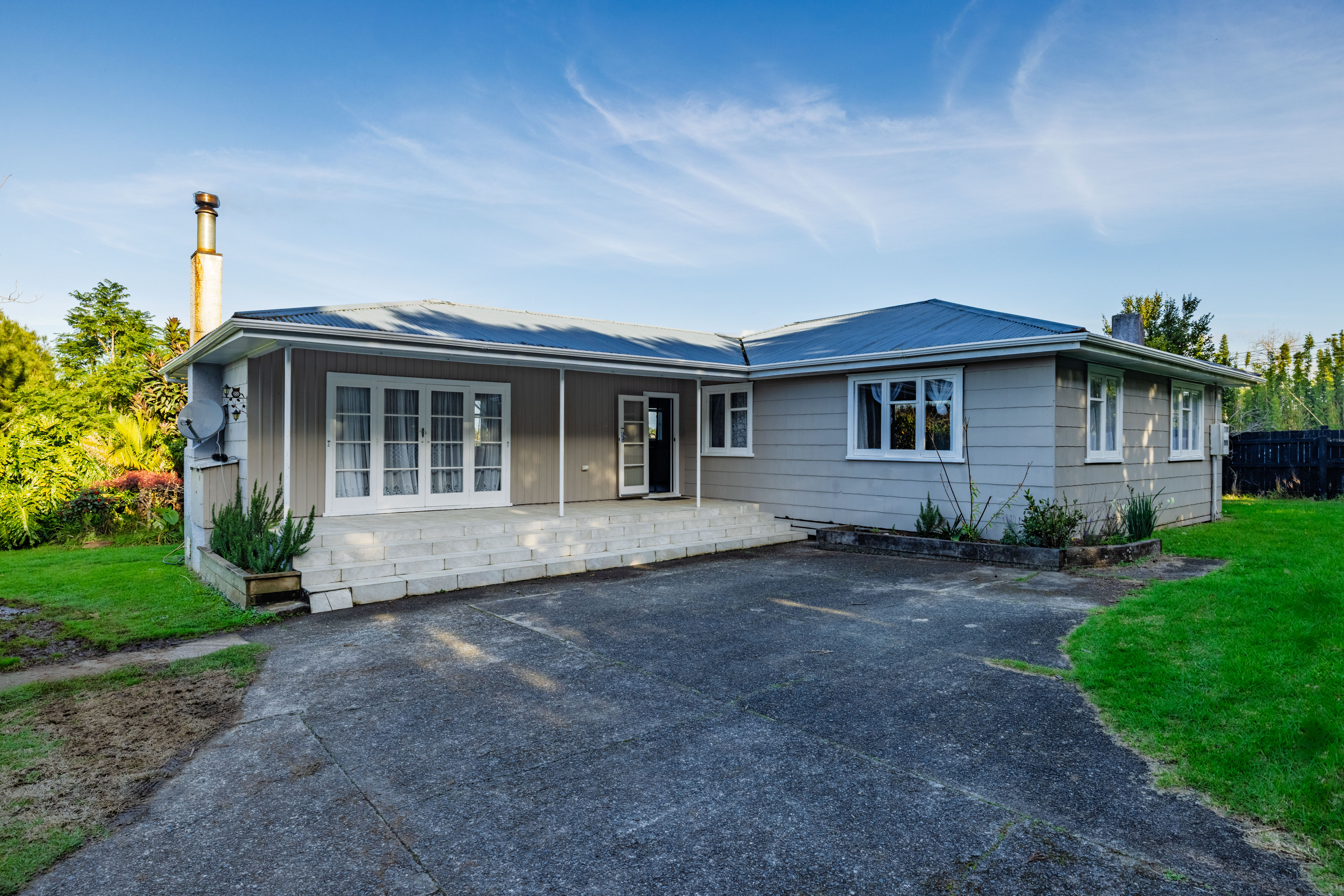 Kerikeri Surrounds 6غرفة نوم More than meets the eye!